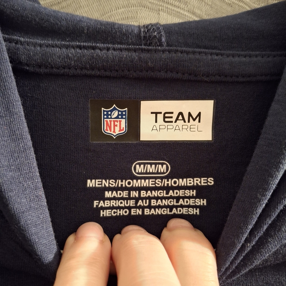 NFL Team Apparel Seattle Seahawks Navy Short Sleeve Hooded Men's T-shirt Size M - Picture 3 of 5